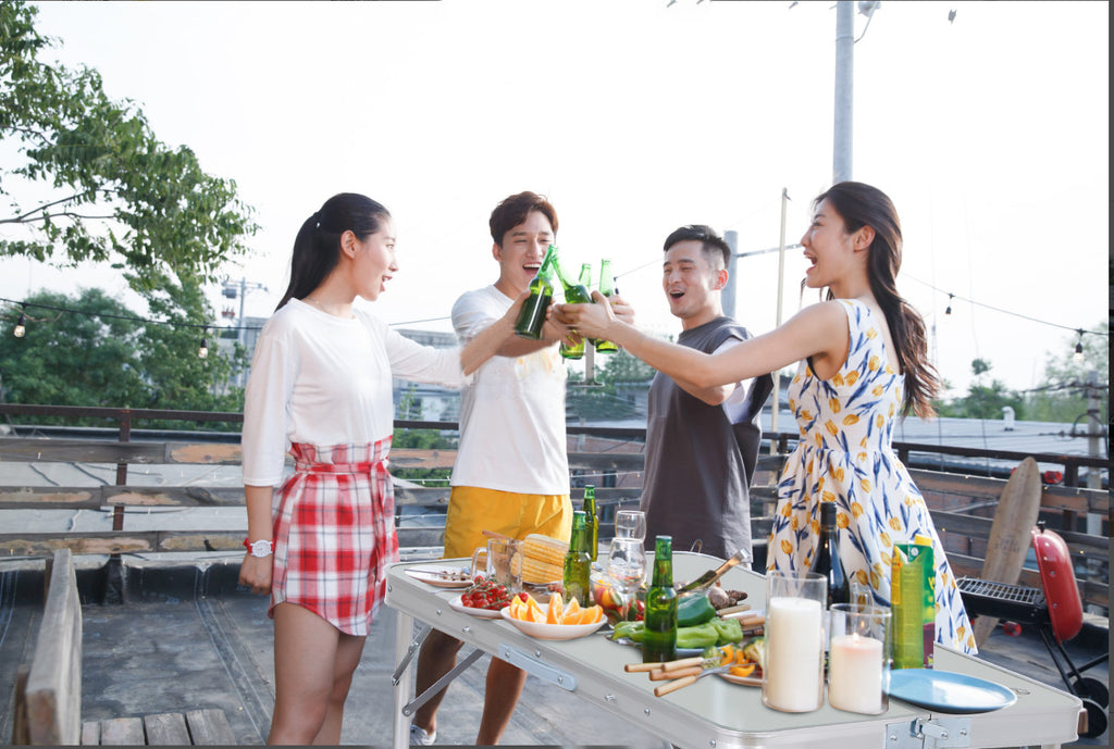 Nice C Picnic Table, Folding Picnic Table and Umbrella, Camping Table with 2 Benches and Umbrella, Mesh net for Backyard, Party, Outdoor, Patio, Lawn